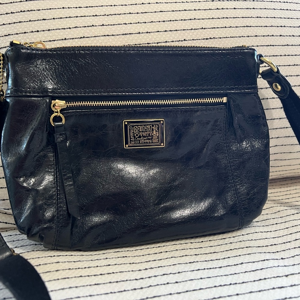 Coach Poppy Collection black patent leather bag. Very good used condition.